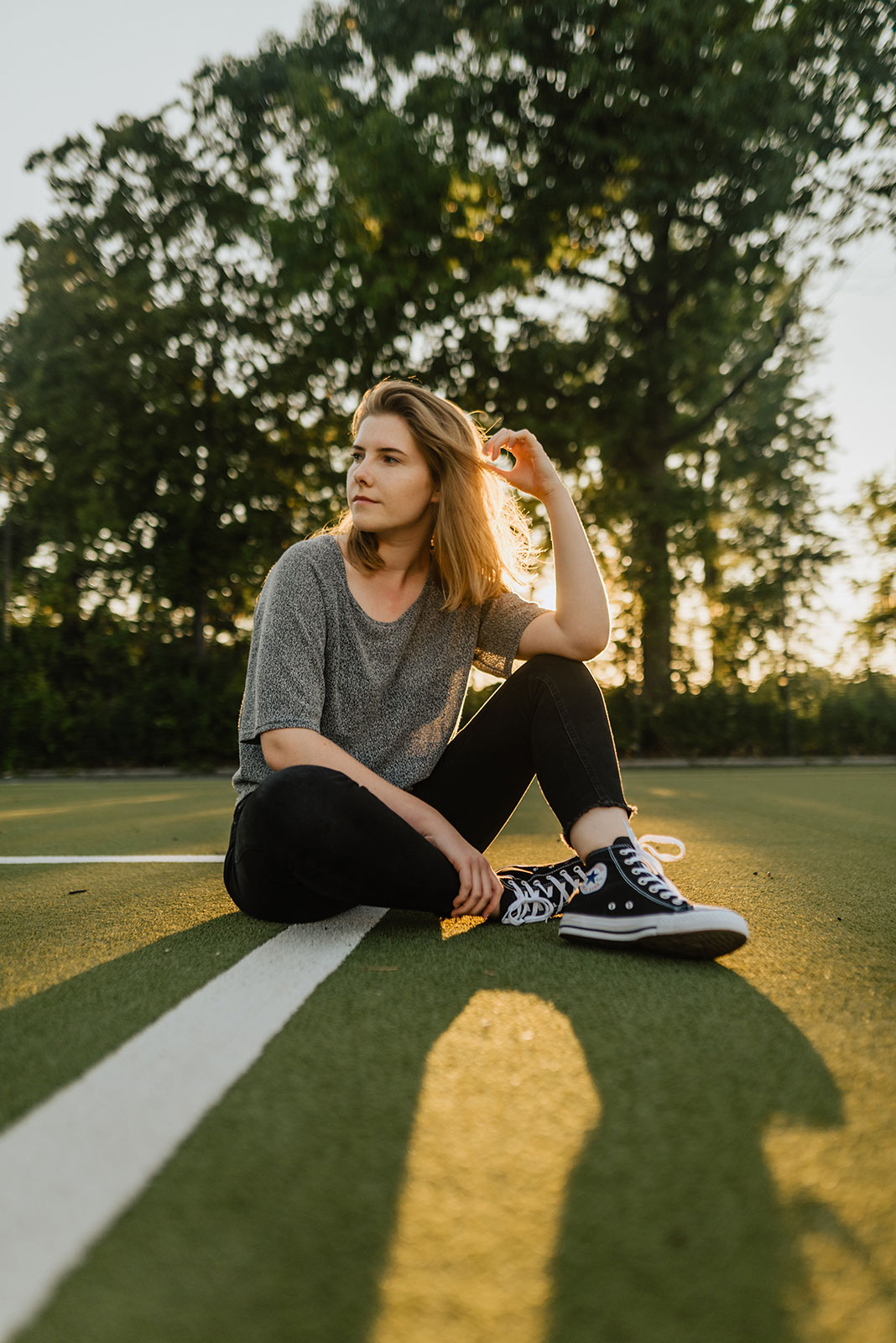 The student from an American uni persona, Carly